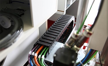 รางกระดูกงูกับการใช้งานในอุตสาหกรรมยา