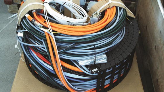 Supply of energy chain and chainflex cables