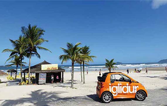 iglidur on tour รถอัจฉริยะที่ชายหาดในบราซิล